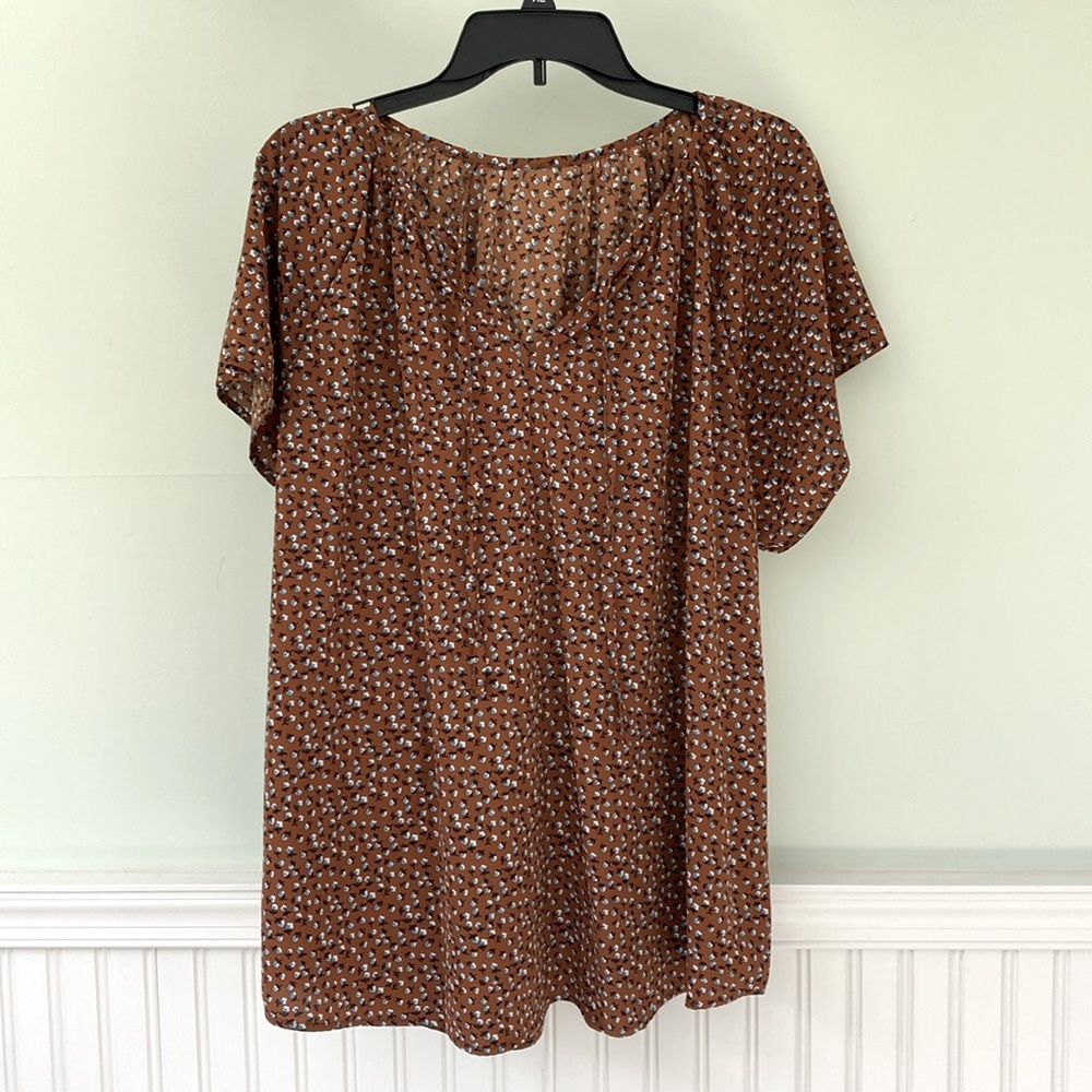 Brown blouse with tie in front